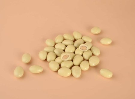 بالشوكولاته البيضاء