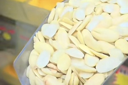 كيلو لوز نصاص