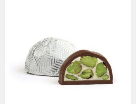 شوكولاته جورميت بحشوه بوظه عربيه مع فستق حلبي