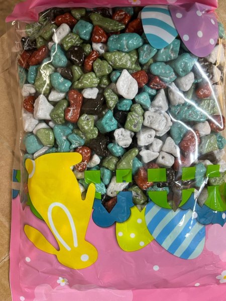 احجار شوكولاته