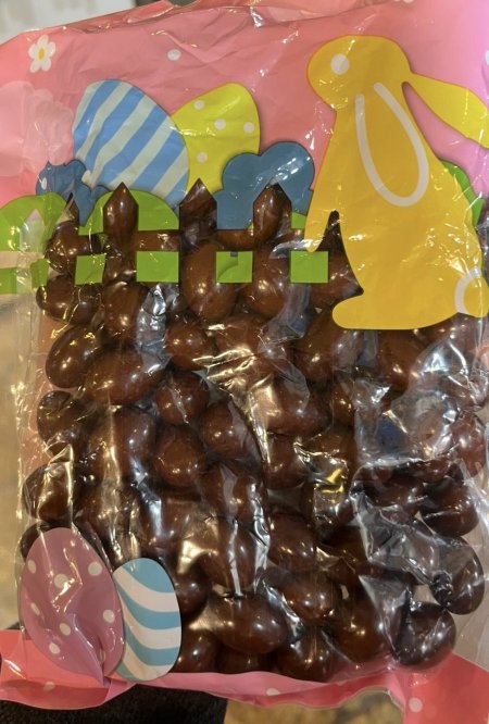 شوكولاته بيض بني