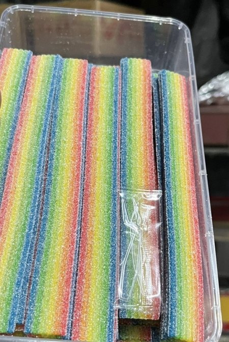 كاندي ملون طويل ( كيلو)