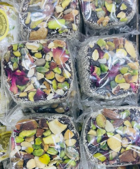 ‏راحة شامية مغلفة مكس (حلبي ولوز وورد)