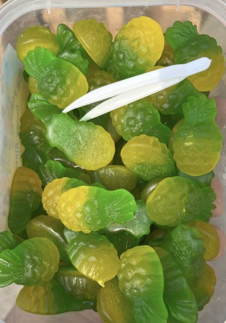 علبه كاندي اناناس ( كيلو )